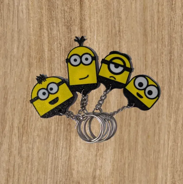 Minions-Themed Keychain Set & Magnetic Wall Holder — Фото 3 из 4