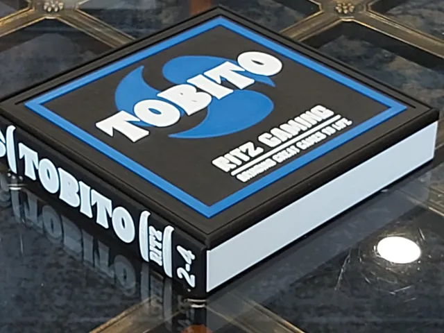 TOBITO Board Game - Bookcase Edition — Фото 8 из 9