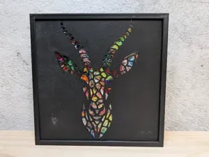 Pochoir Antilope Voronoï pour boîte à crottes