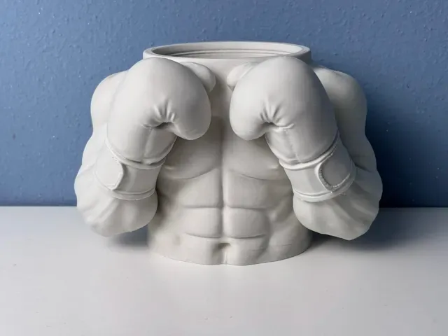 The Champ - Boxing Bust Pen Holder — Image 7 of 8