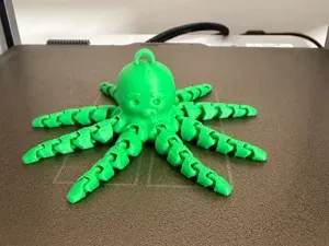 Cute flexi octopus keychain