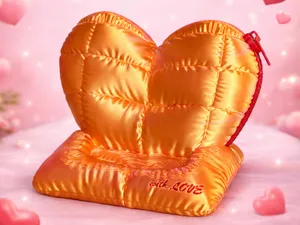 Phone stand sofa heart with zipper