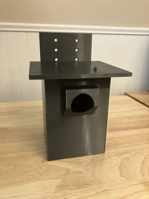 Tree Swallow Birdhouse — Image 4 of 4