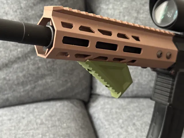 AR15 foregrip 14 - M-LOK — Фото 4 из 5