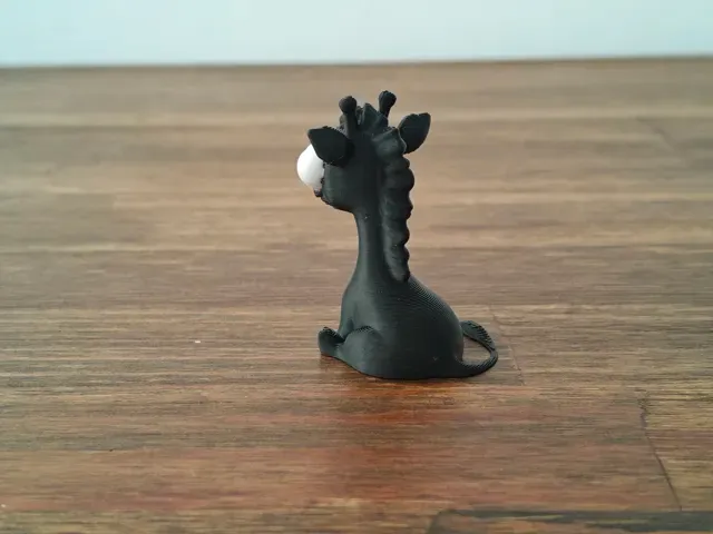 Goofy Eyes Giraffe Cartoon Wide-Eye Figurine — Фото 4 из 7