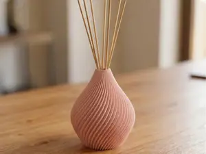 Spiral Vase & Reed Diffuser Set | Decor Duo