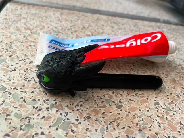 The Toothless toothpaste squeezer — Фото 4 из 5