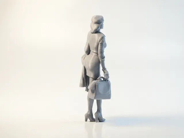 Office Girl Professional Woman Figurine — Фото 4 из 5