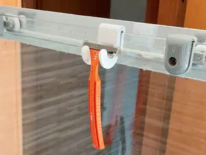 Ultimate Shower Hook Razor - Different Size