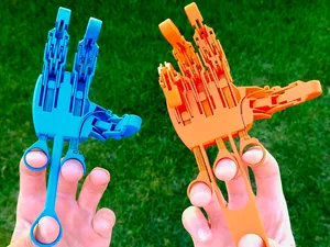 Overengineered Mechanical Hand V4 - 5 Fingers
