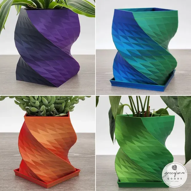Twisted Geometric Helix Planter — Фото 5 из 10