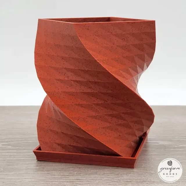Twisted Geometric Helix Planter — Фото 6 из 10