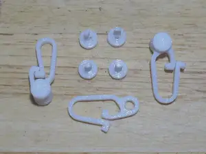 Curtain Hook with Roller – Hammer-Strong