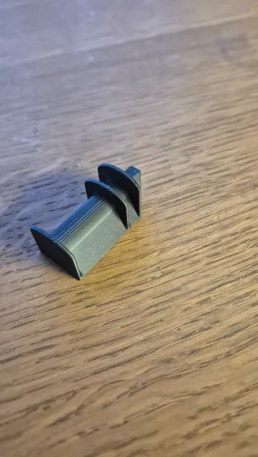 Minimalist Glasses Holder for IKEA Skådis — Фото 3 из 3