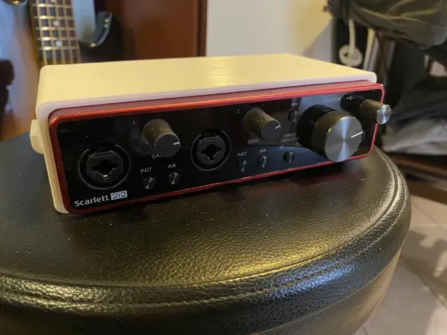 Focusrite Scarlett 2i2 Under Desk Mount — Фото 4 из 7
