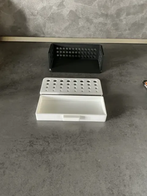 Brush Holder with Removable Tray — Image 2 of 5