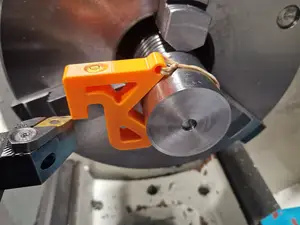 Lathe tool alignment device