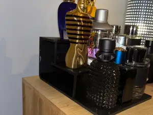 Cologne/Perfume Stand