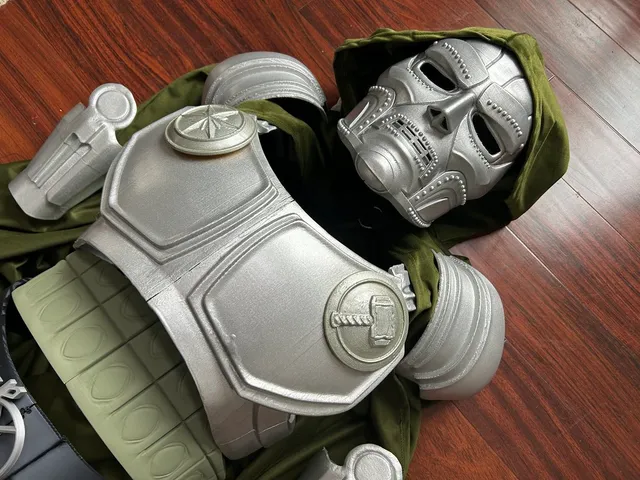 Dr. Doom: Avengers Doomsday – Full Armor Suite — Фото 10 из 17