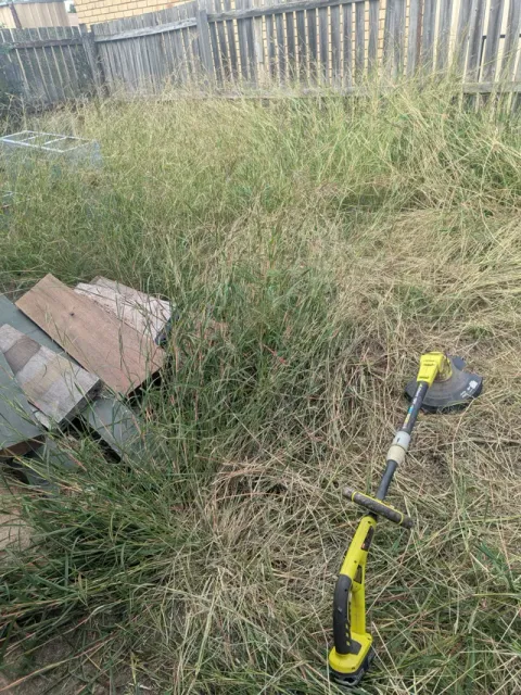 Ryobi 18v line trimmer to brushcutter adapter — Image 3 of 4