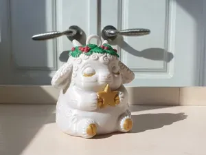 Козочка с венком и звездой