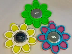 Princess Medallion Holder - Flower Pendant Fidget