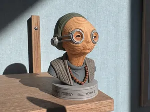 Maz Kanata Bust - A Star Wars Collectible