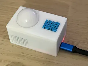 ESP32 NodeMCU-32 with temperature & light sensor