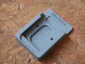 Makita battery holder - The one and only