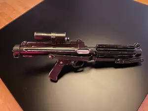 E-11 Stormtrooper Blaster - Star Wars