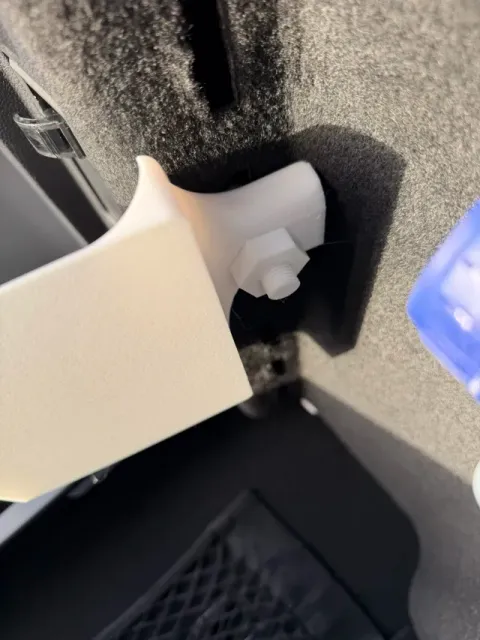 CHERY TIGGO 7 PHEV Charging Cable Holder — Image 10 of 14