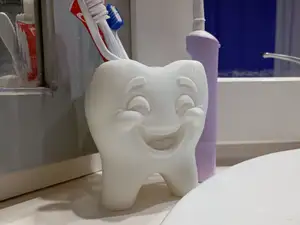 happy toothbrush holder plus no face version