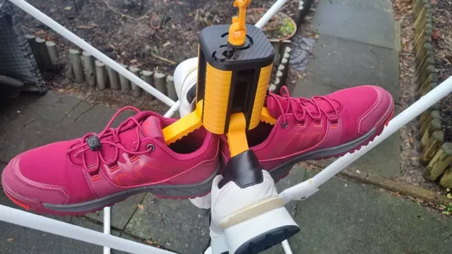 Portable, travel hanger for shoes and socks (v1) — Фото 5 из 12