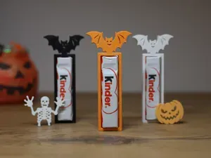 Halloween Vampire Holder for Kinderschokolade