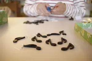 Music note earring