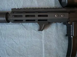 AR15 foregrip 3 - M-LOK