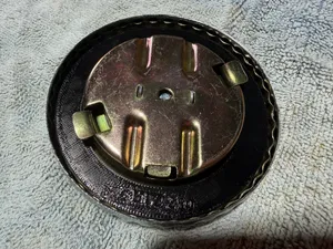 MZ ETZ250  Tankdeckeldichtung mit Prägung