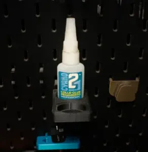 Ikea skadis super glue support (cyano)