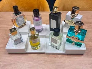 Perfume Stand (200x200x60mm)