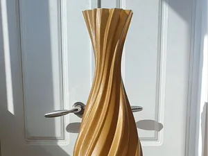 Ваза, широкая спираль