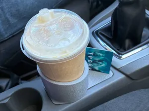 Ford Focus 2 Cupholder