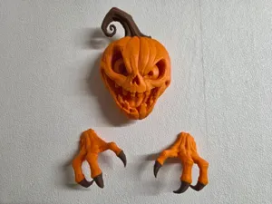 Gruseliger Halloween-Kürbis / Scary Pumpkin