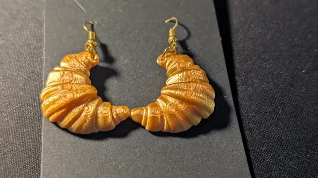 Golden Café Croissant Earrings — カフェクロワッサン — Фото 6 из 6
