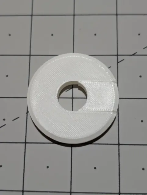 Split Flange Snap-On Escutcheon for 1/2" PEX Pipe — Фото 3 из 4