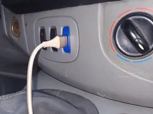 Cache USB tableau de bord - Trafic 2 / Vivaro
