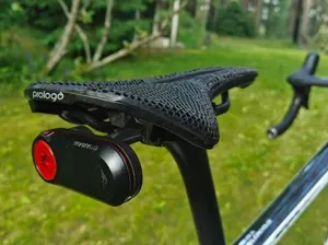 Garmin Varia saddle rail mount, Horizontal