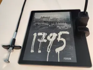 Kindle Oasis Page Turner - Mechanical shutter