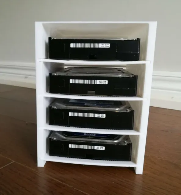 Stackable 4-Bay 3.5" HDD Storage NAS Case — Image 8 of 9