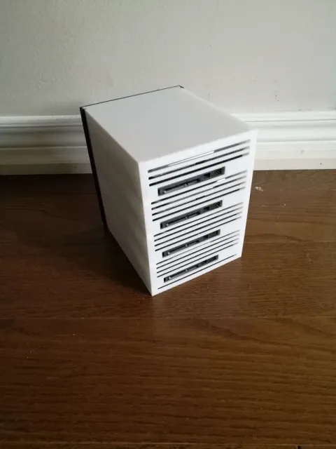 Stackable 4-Bay 3.5" HDD Storage NAS Case — Image 2 of 9