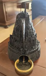 Minas Tirith torre lancia dadi